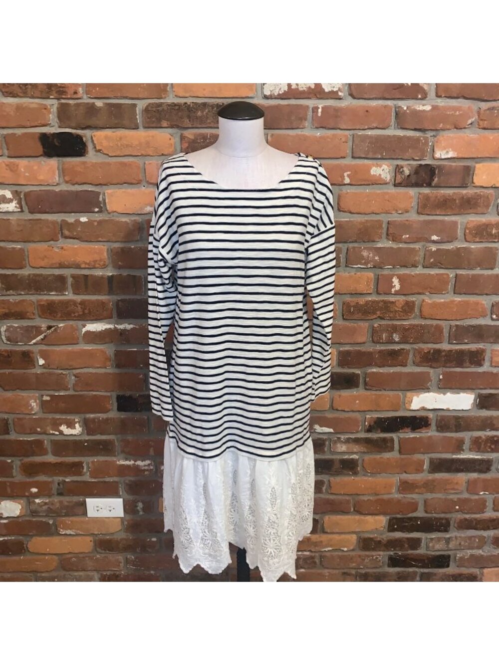 Soft Surroundings Left Blank Striped Embroidered Lace Hem LS Dress Small